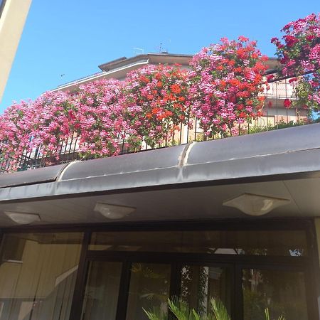 Hotel Aggravi Chianciano Terme Zewnętrze zdjęcie
